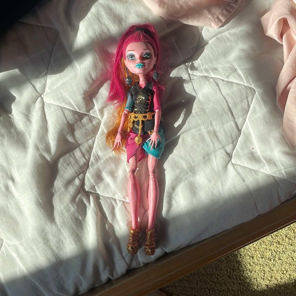 Monster high genie grant doll